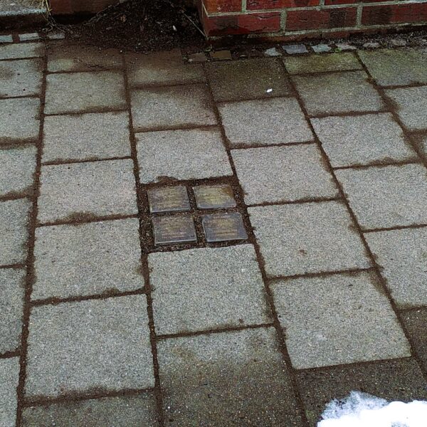 Stolpersteine putzen